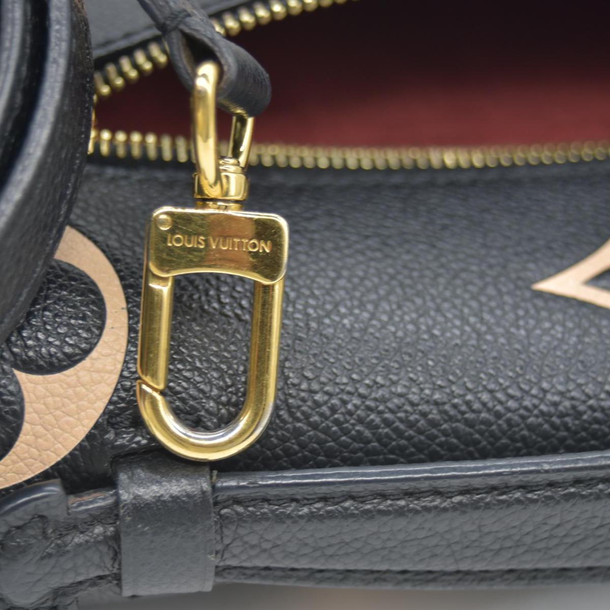 $3300 Louis Vuitton BiColor Pochette Metis Black Cream
