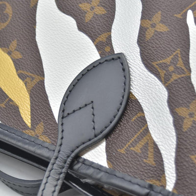$2550 Louis Vuitton x LoL Monogram Neverfull MM Gold Silver