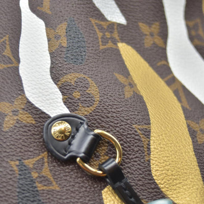 $2550 Louis Vuitton x LoL Monogram Neverfull MM Gold Silver