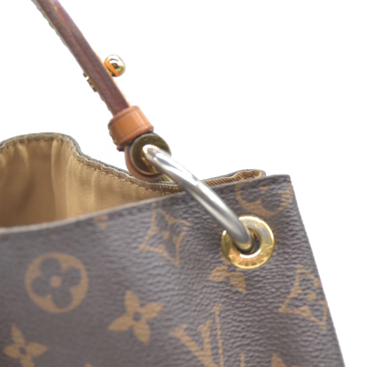 AUCTION $2120 Louis Vuitton  Monogram Graceful MM TX0199