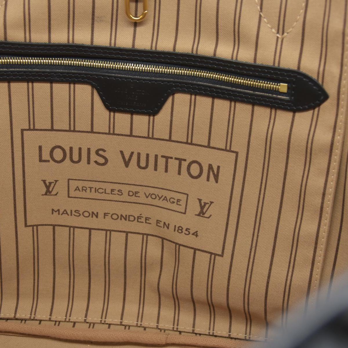 $2550 Louis Vuitton x LoL Monogram Neverfull MM Gold Silver