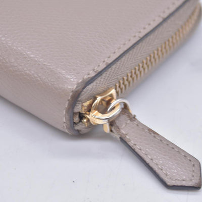 $760 Fendi Vitello Cruis Lucido Fendi Zip Around Wallet Tortora CONSIGNMENT