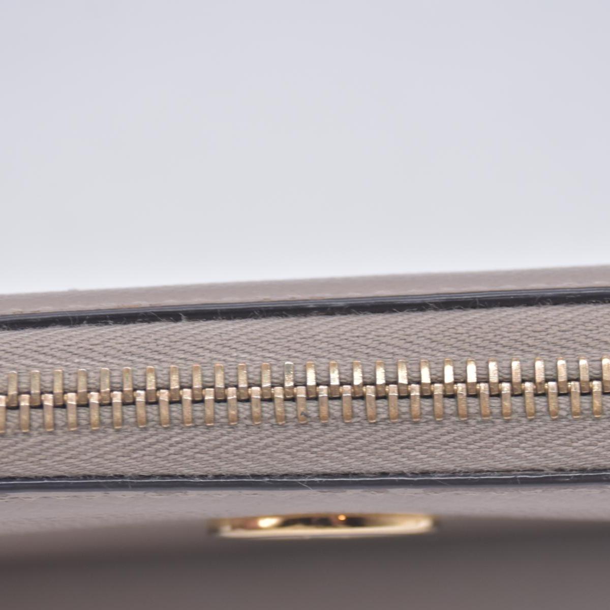 $760 Fendi Vitello Cruis Lucido Fendi Zip Around Wallet Tortora CONSIGNMENT