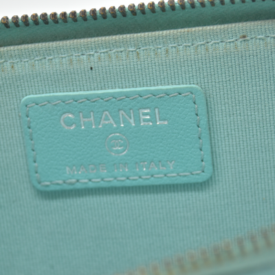 $1050 Chanel Matelasse Card Case Monogram Quilted Zip Around