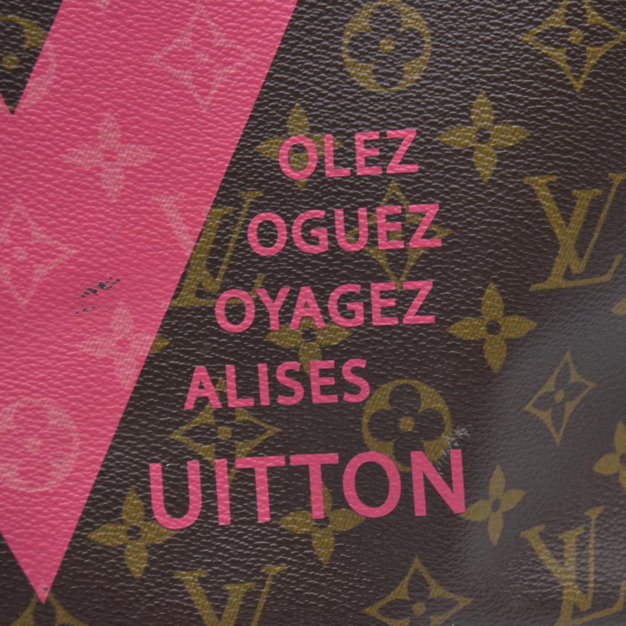 $2030 2015 Louis Vuitton Monogram V Neverfull MM Grenade CONSIGNMENT