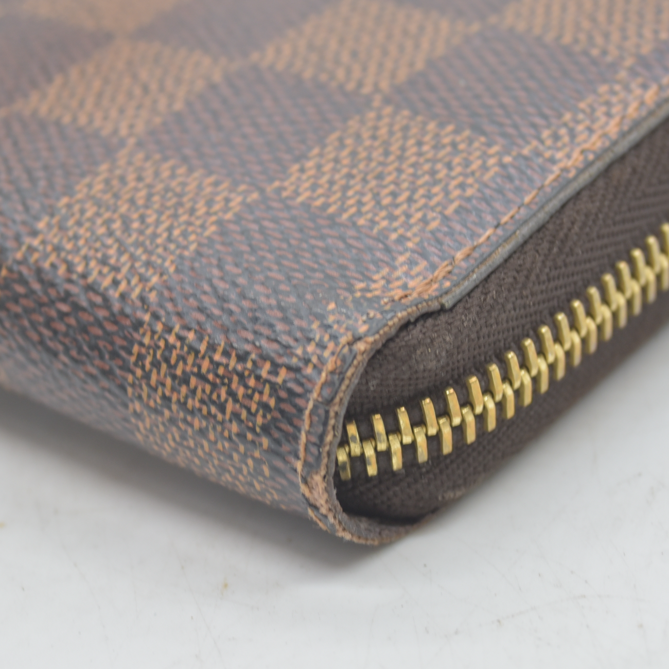 $915 2018 Louis Vuitton Damier Ebene Zippy Wallet GI0198