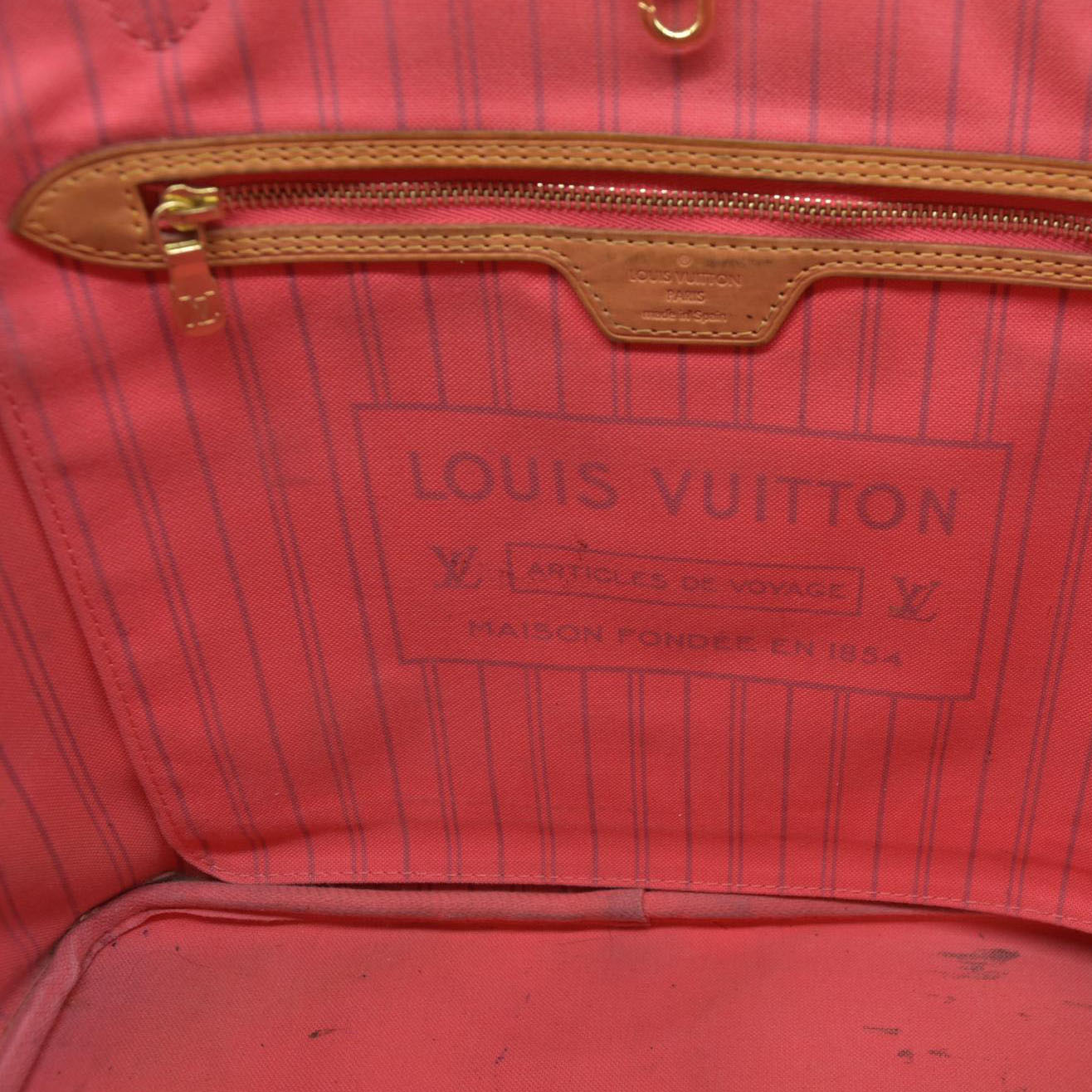 $2030 2015 Louis Vuitton Monogram V Neverfull MM Grenade CONSIGNMENT