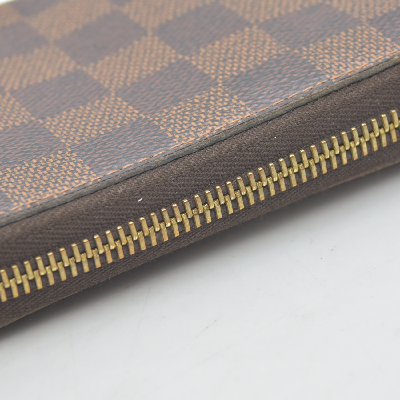 $915 2018 Louis Vuitton Damier Ebene Zippy Wallet GI0198