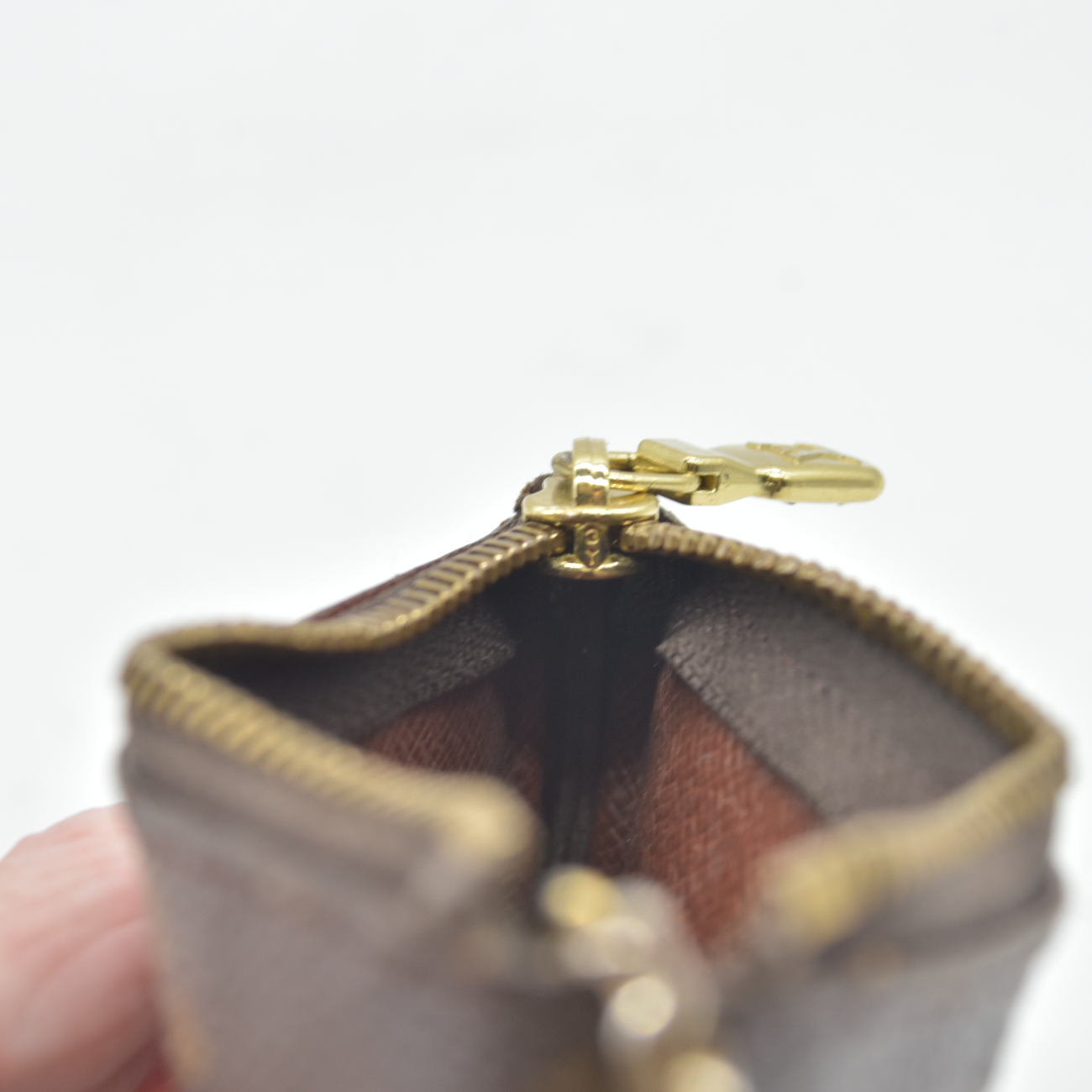 $345 Louis Vuitton Monogram Pochette Cles Wallet Coin Purse Brown