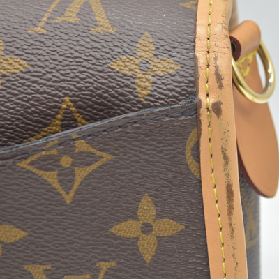 $2620 LOUIS VUITTON  Monogram Diane Black RFID Crossbody