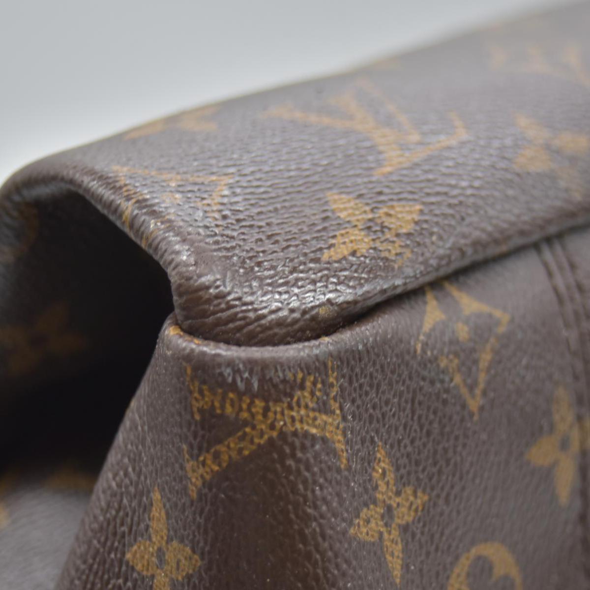 $2500 Louis Vuitton Monogram Artsy MM SD2115