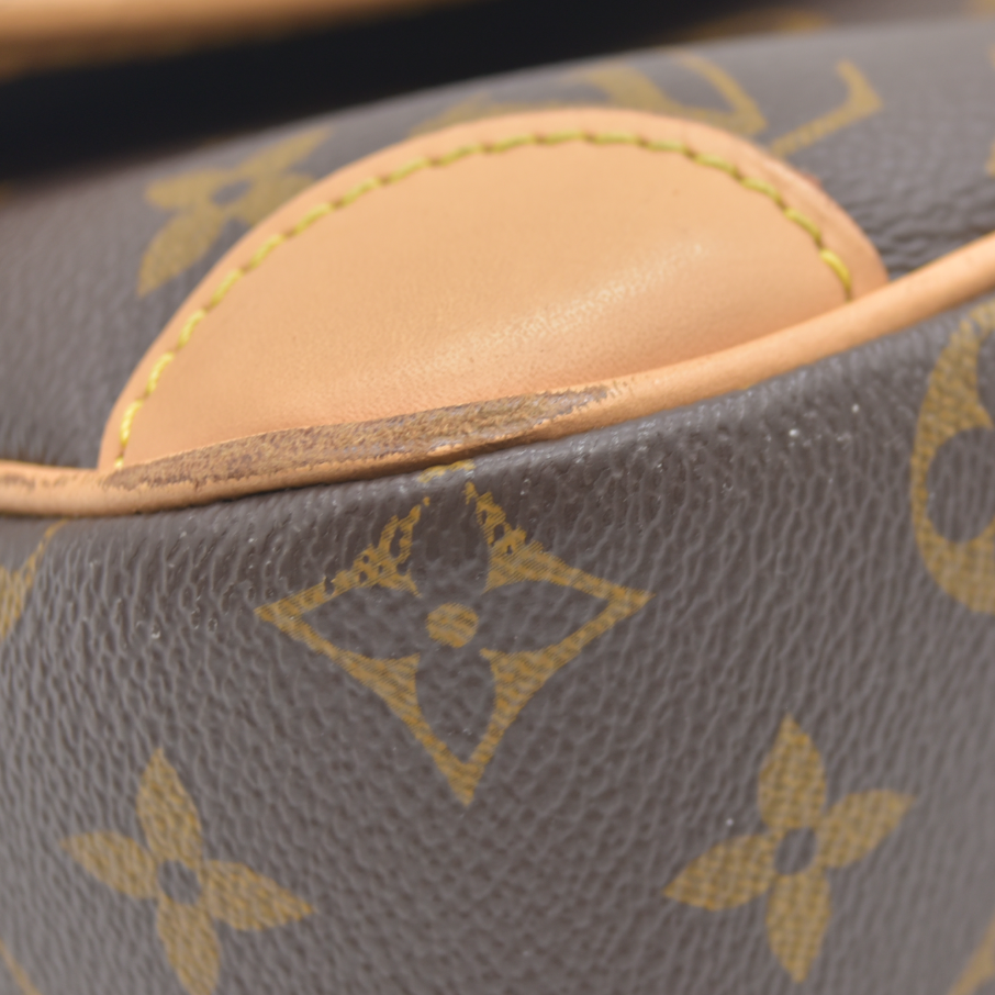 $2620 LOUIS VUITTON  Monogram Diane Black RFID Crossbody