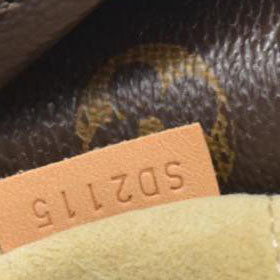 $2500 Louis Vuitton Monogram Artsy MM SD2115