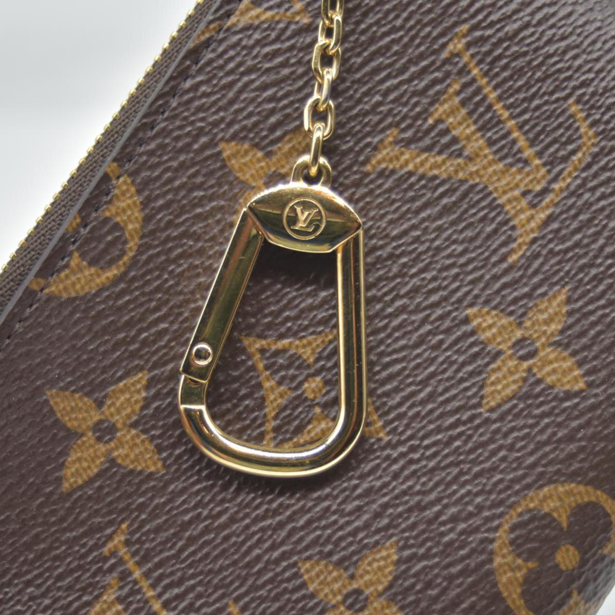 $425 Louis Vuitton Monogram Key Pouch S CONSIGNMENT