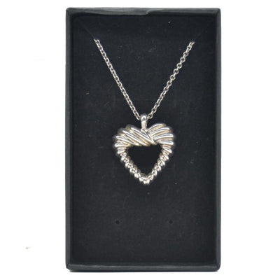 $390 Tiffany & Co. Twisted Heart Pendant Necklace Sterling Silver CONSIGNMENT