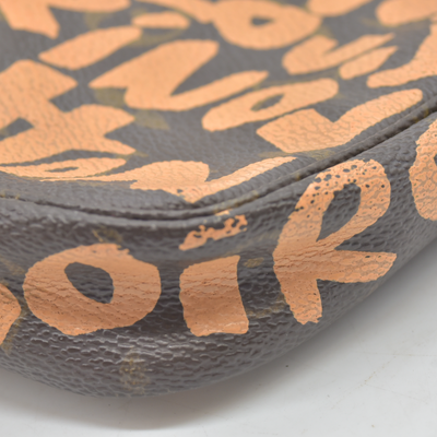 $1290 2001 Louis Vuitton Monogram Graffiti Pochette Accessories Peach AR0071