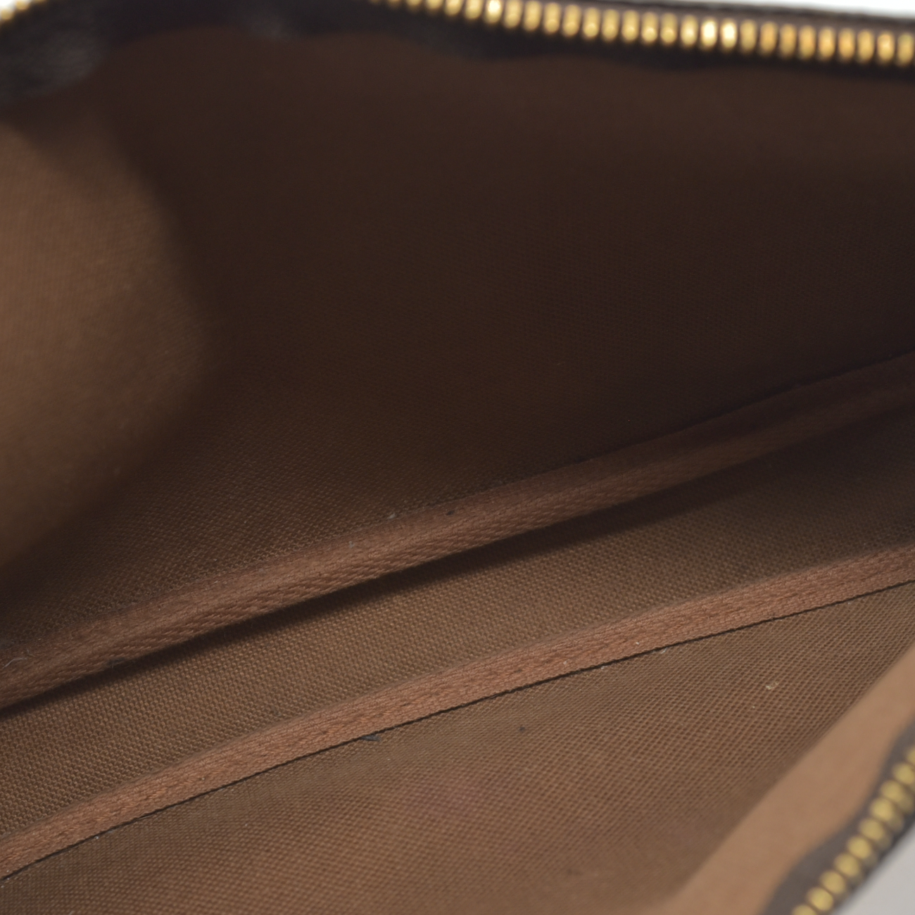 $1290 2001 Louis Vuitton Monogram Graffiti Pochette Accessories Peach AR0071