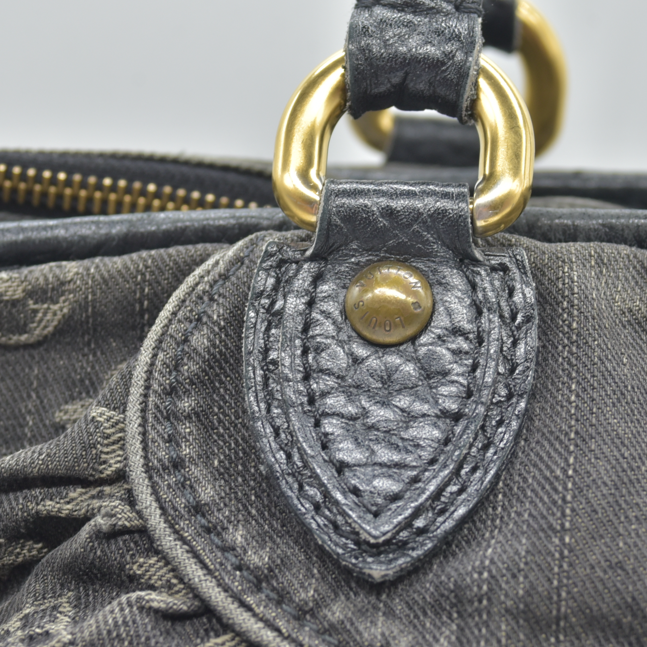 $1965 2007-2009  Louis Vuitton Denim Neo Cabby MM Black