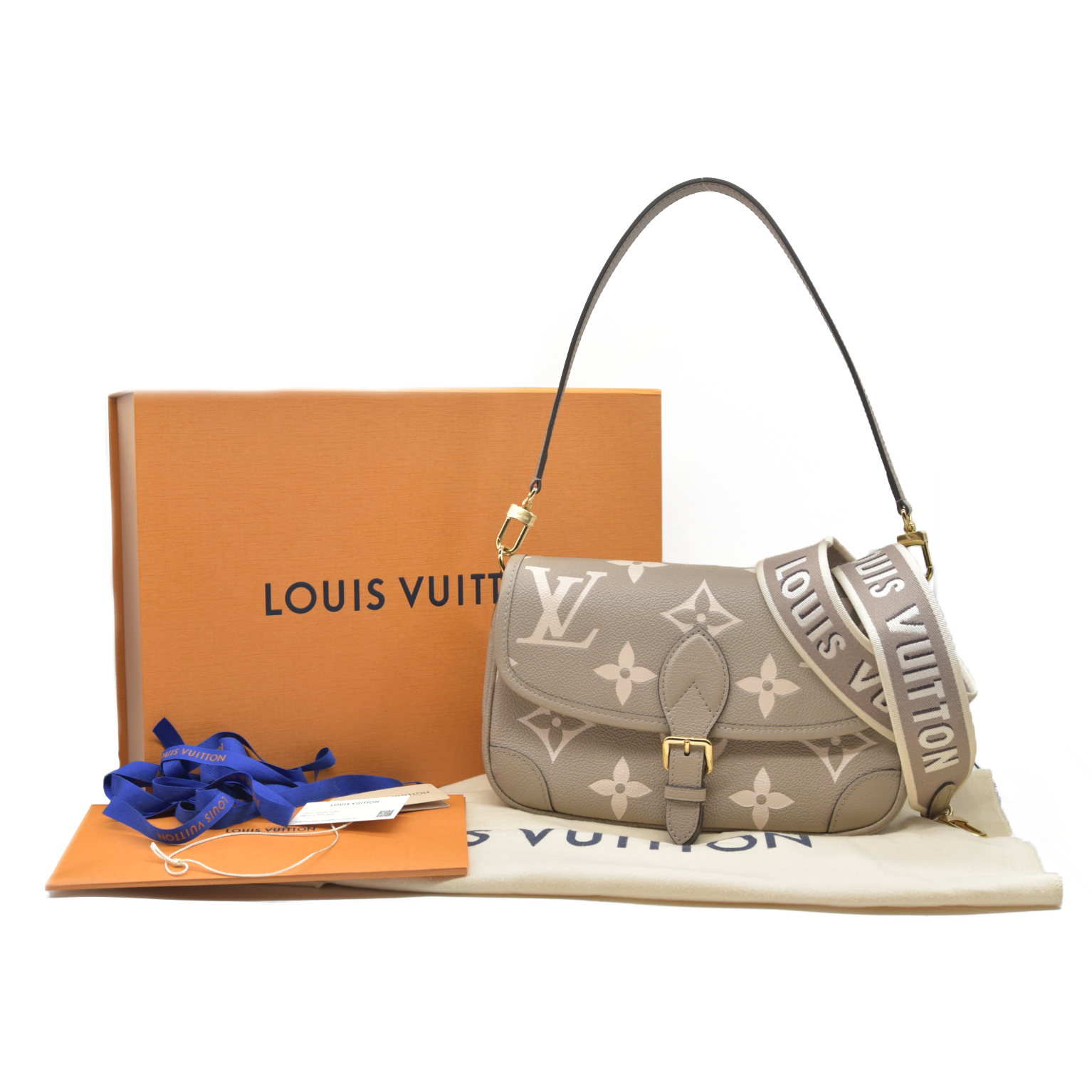 $3050 LOUIS VUITTON Empreinte Giant Monogram Diane Tourterelle Creme RFID