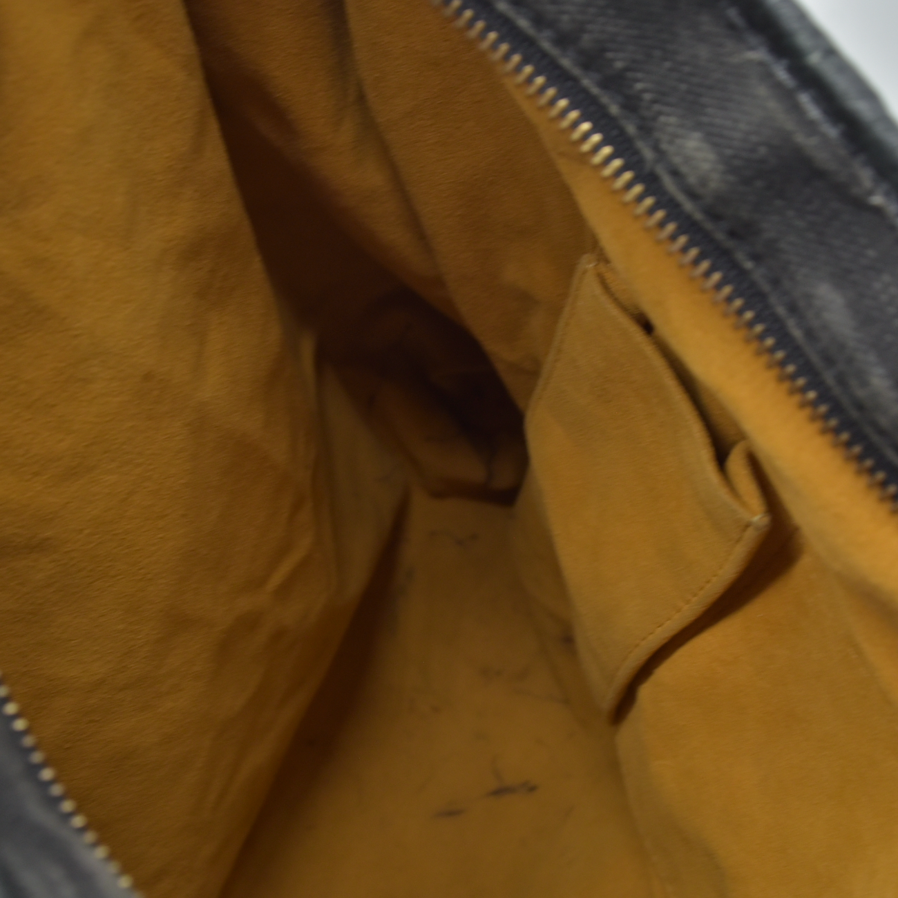 $1965 2007-2009  Louis Vuitton Denim Neo Cabby MM Black