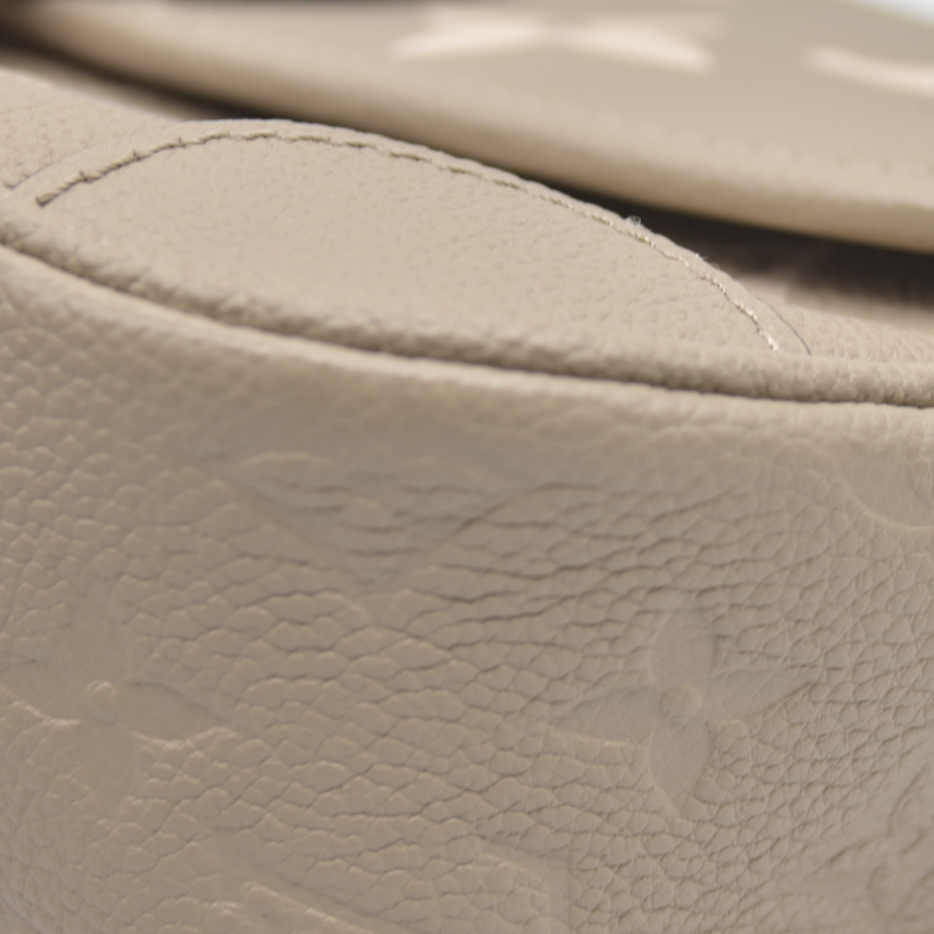 $3050 LOUIS VUITTON Empreinte Giant Monogram Diane Tourterelle Creme RFID