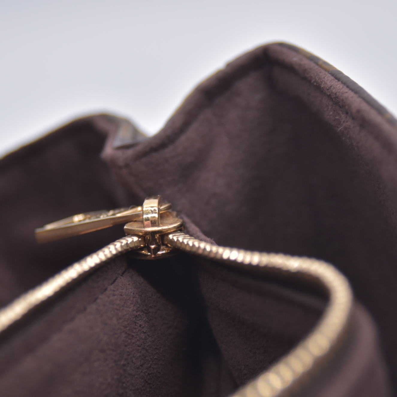 $3300 RFID Louis Vuitton East West Pochette Metis Monogram