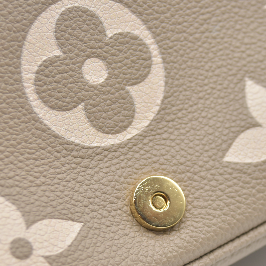 $3050 LOUIS VUITTON Empreinte Giant Monogram Diane Tourterelle Creme RFID