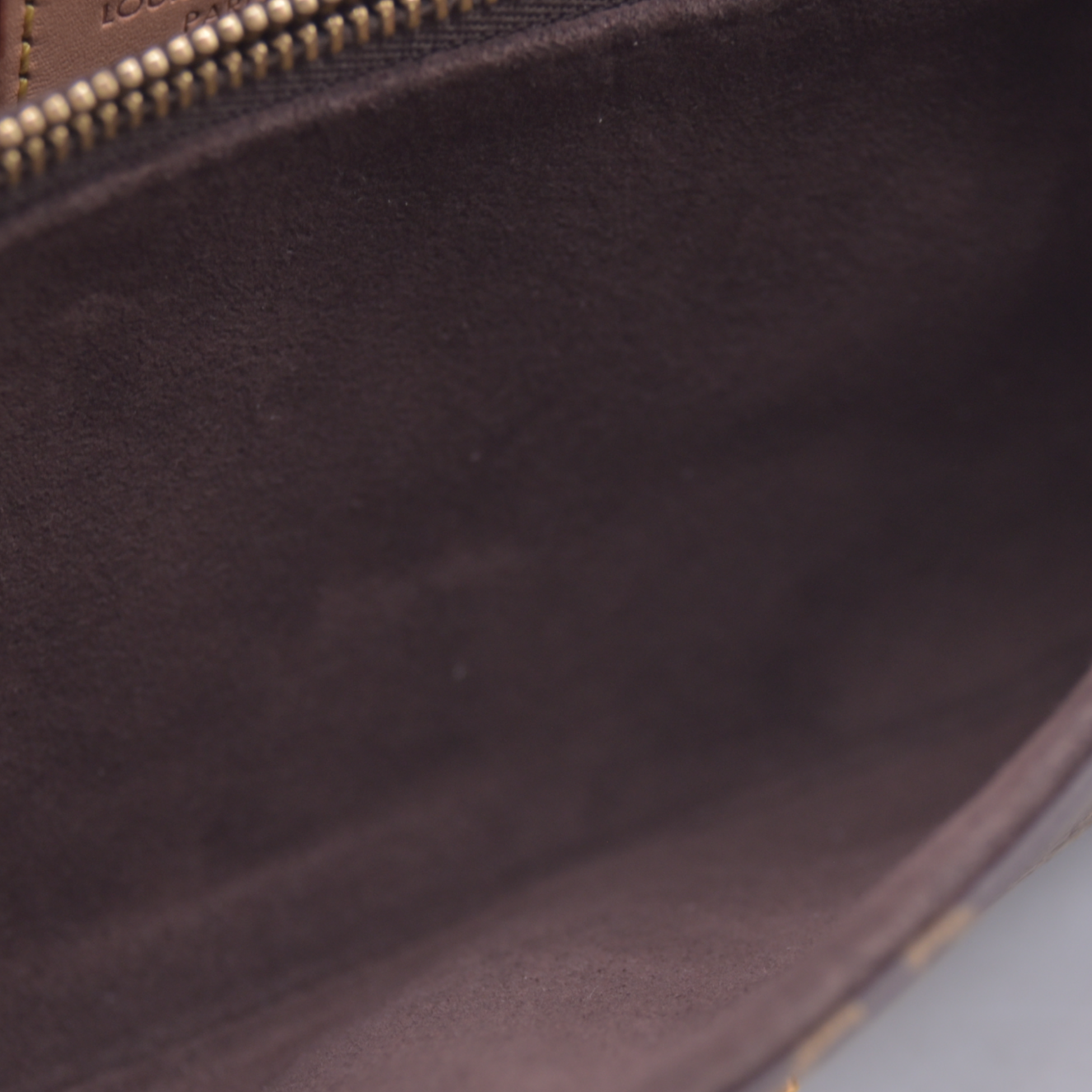 $3300 RFID Louis Vuitton East West Pochette Metis Monogram