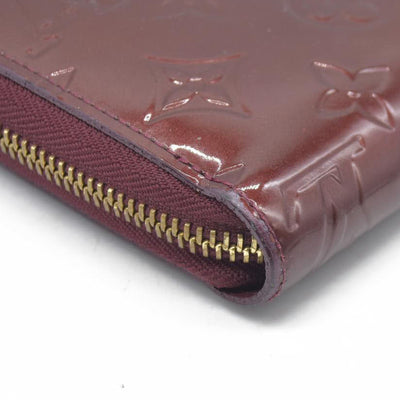AUCTION $1030 Louis Vuitton  Vernis Zippy Wallet Rouge Fauviste SP2130
