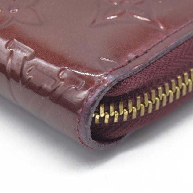 AUCTION $1030 Louis Vuitton  Vernis Zippy Wallet Rouge Fauviste SP2130