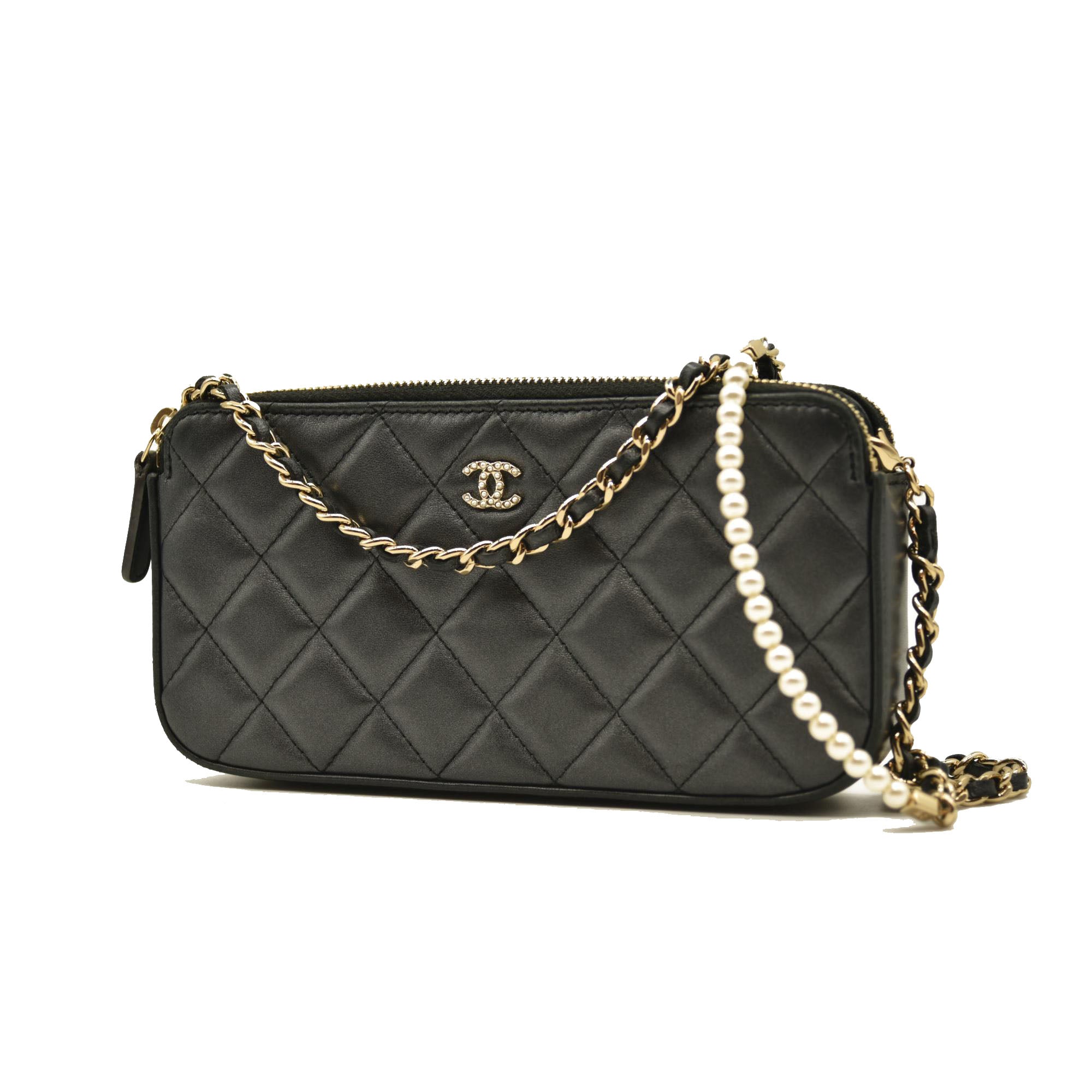 Chanel Iridescent Lambskin Quilted Pearl Clutch With Chain Black 29*