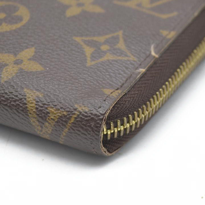 AUCTION $915 Louis Vuitton  Monogram Zippy Wallet CA5039