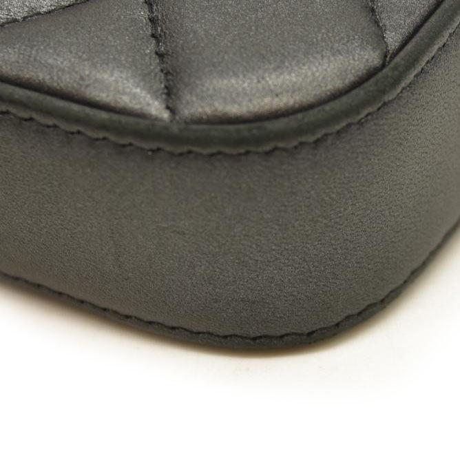 Chanel Iridescent Lambskin Quilted Pearl Clutch With Chain Black 29*