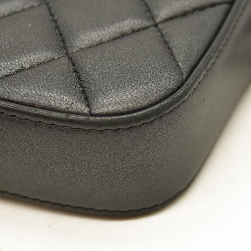 Chanel Iridescent Lambskin Quilted Pearl Clutch With Chain Black 29*