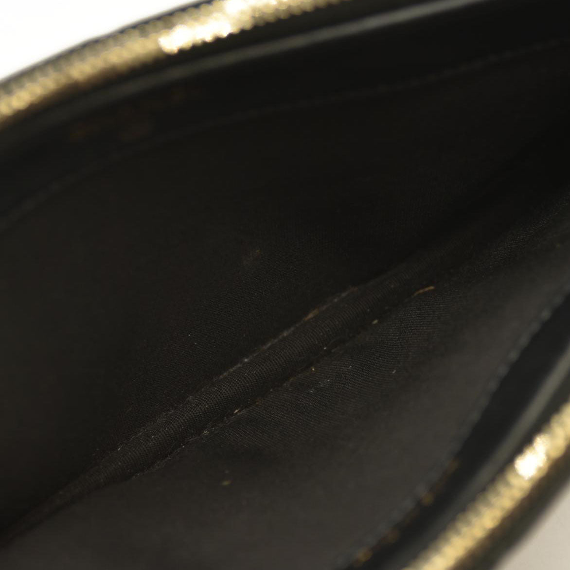 Chanel Iridescent Lambskin Quilted Pearl Clutch With Chain Black 29*