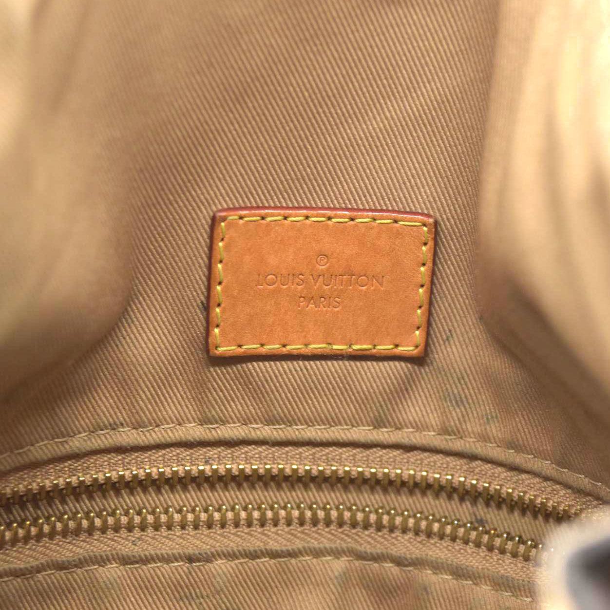 $1990 Louis Vuitton LV Monogram Graceful PM CONSIGNMENT