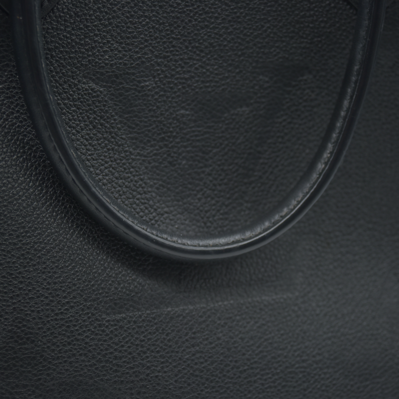 Louis Vuitton  Empreinte Monogram Giant Onthego MM Black RFID