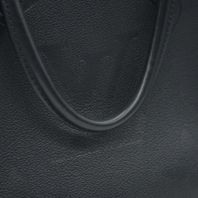 Louis Vuitton  Empreinte Monogram Giant Onthego MM Black RFID