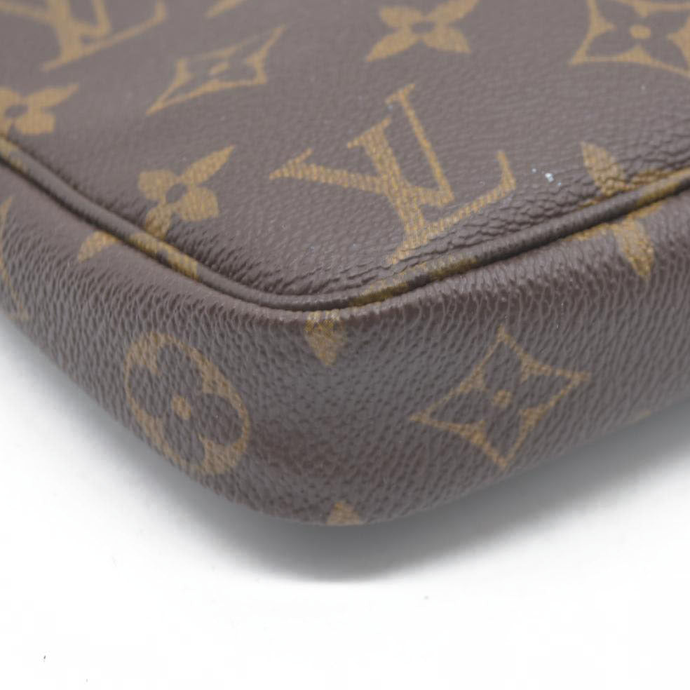 $1660 Louis Vuitton Monogram Pochette Accessories SD0090