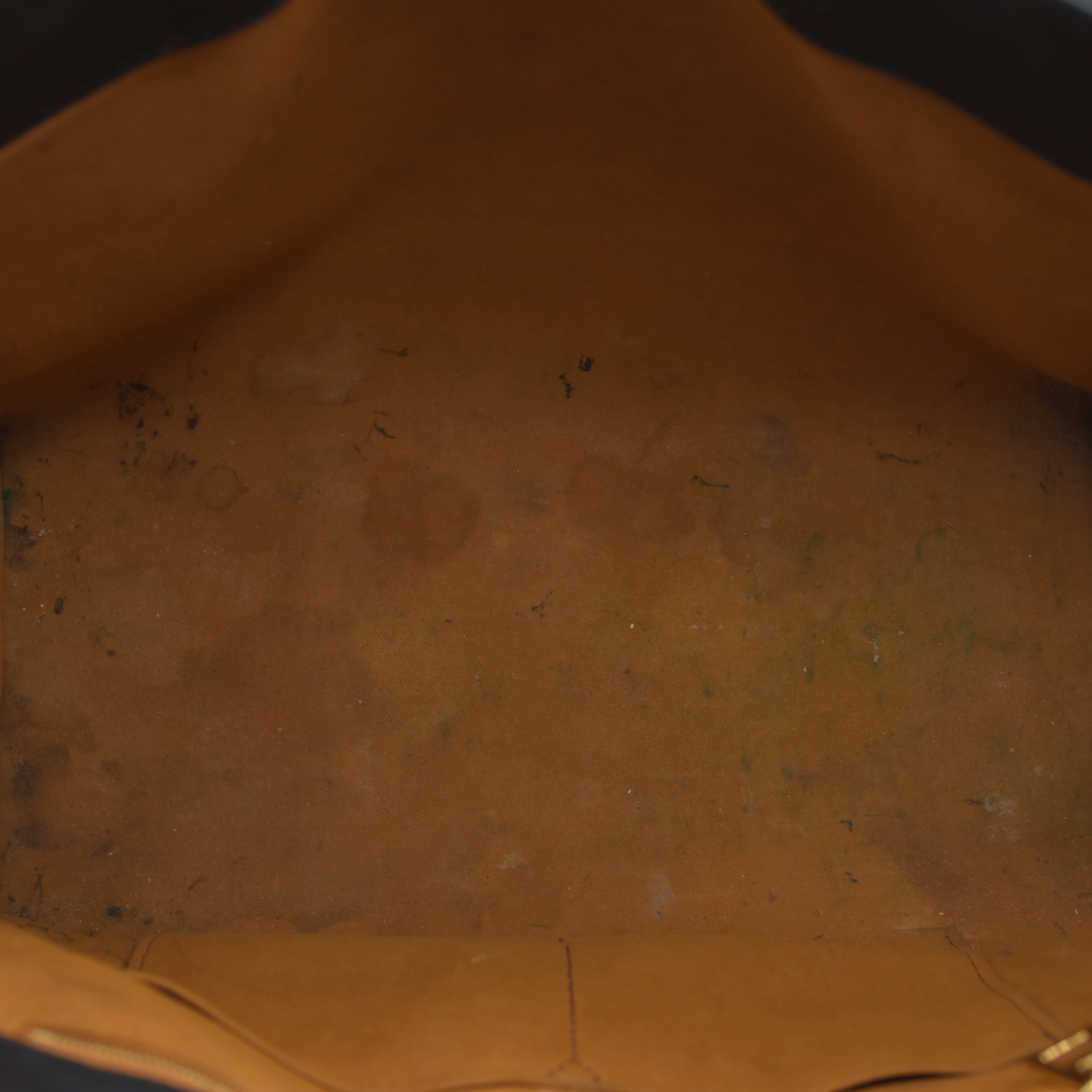 Louis Vuitton  Empreinte Monogram Giant Onthego MM Black RFID