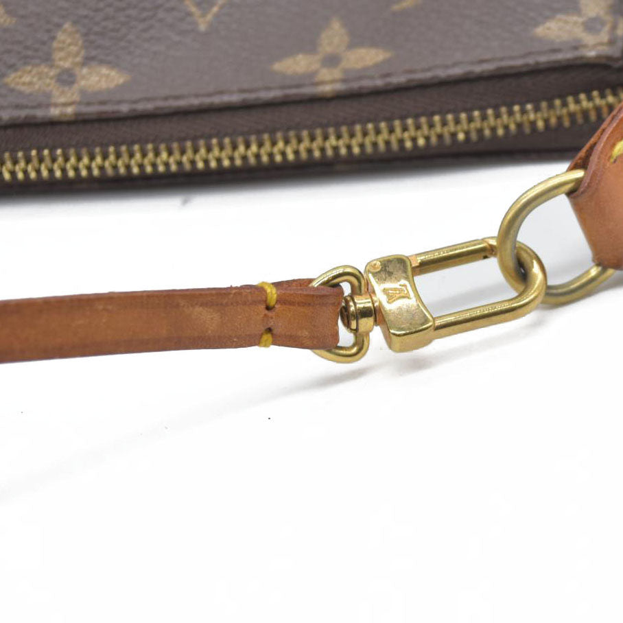 $1660 Louis Vuitton Monogram Pochette Accessories SD0090