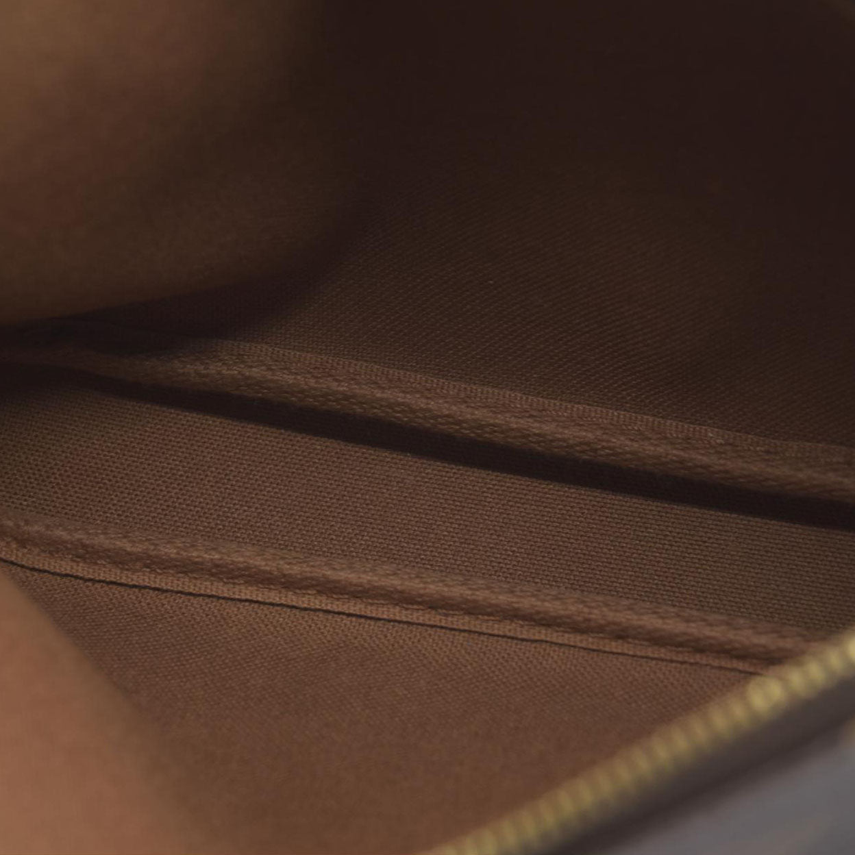 $1660 Louis Vuitton Monogram Pochette Accessories SD0090