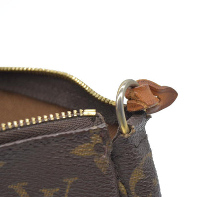 $1660 Louis Vuitton Monogram Pochette Accessories SD0090