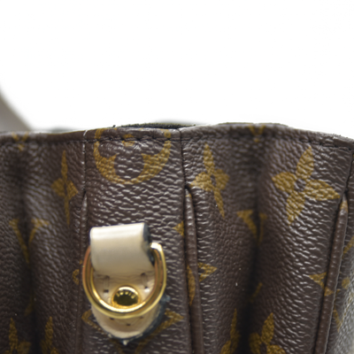 LOUIS VUITTON Monogram Braided Pochette Metis Creme Beige