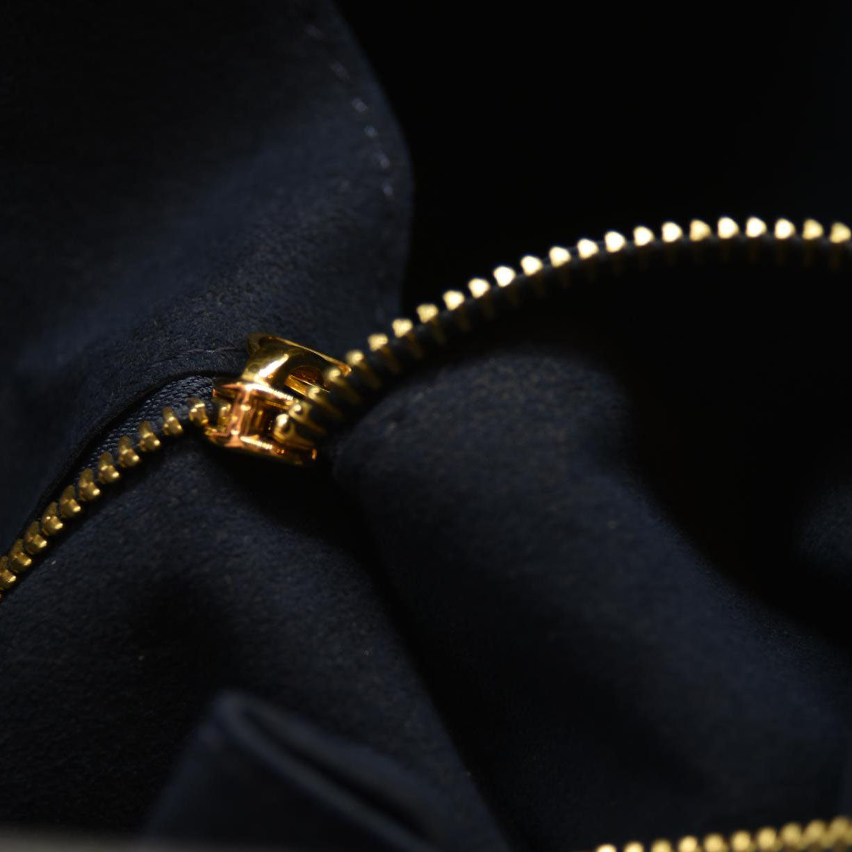 Louis Vuitton  Empreinte Monogram Giant Neverfull MM Black RFID