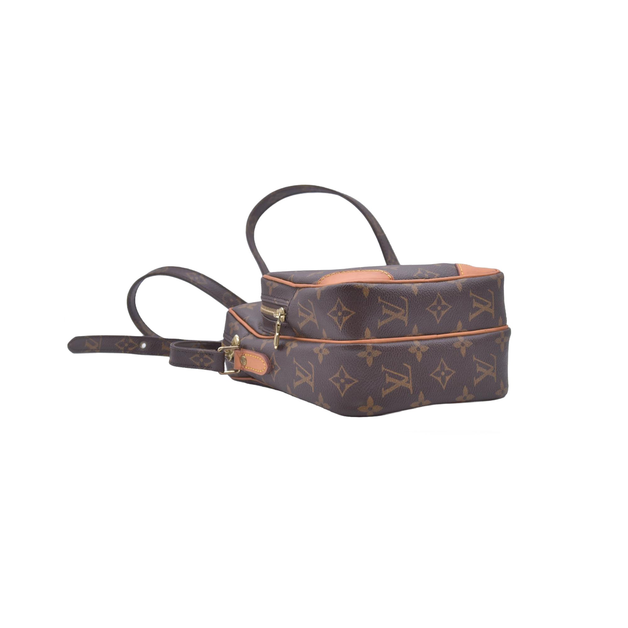 $995 2004 Louis Vuitton Monogram Amazone TH0094 CONSIGNMENT 10021167