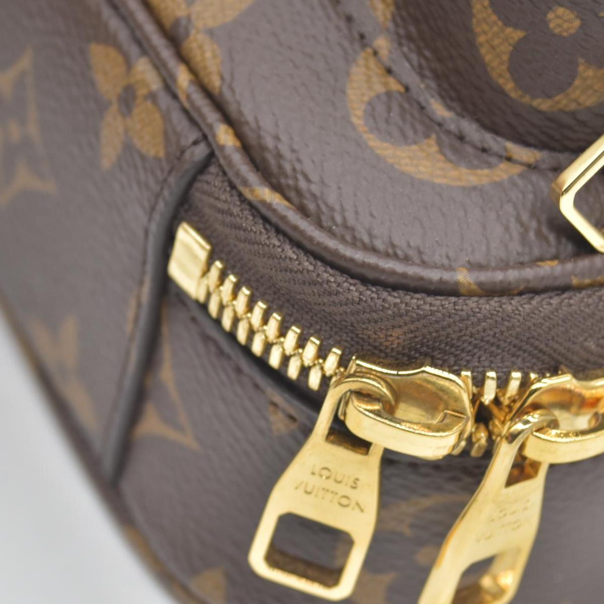 $3300 Louis Vuitton Monogram Utility Crossbody RFID