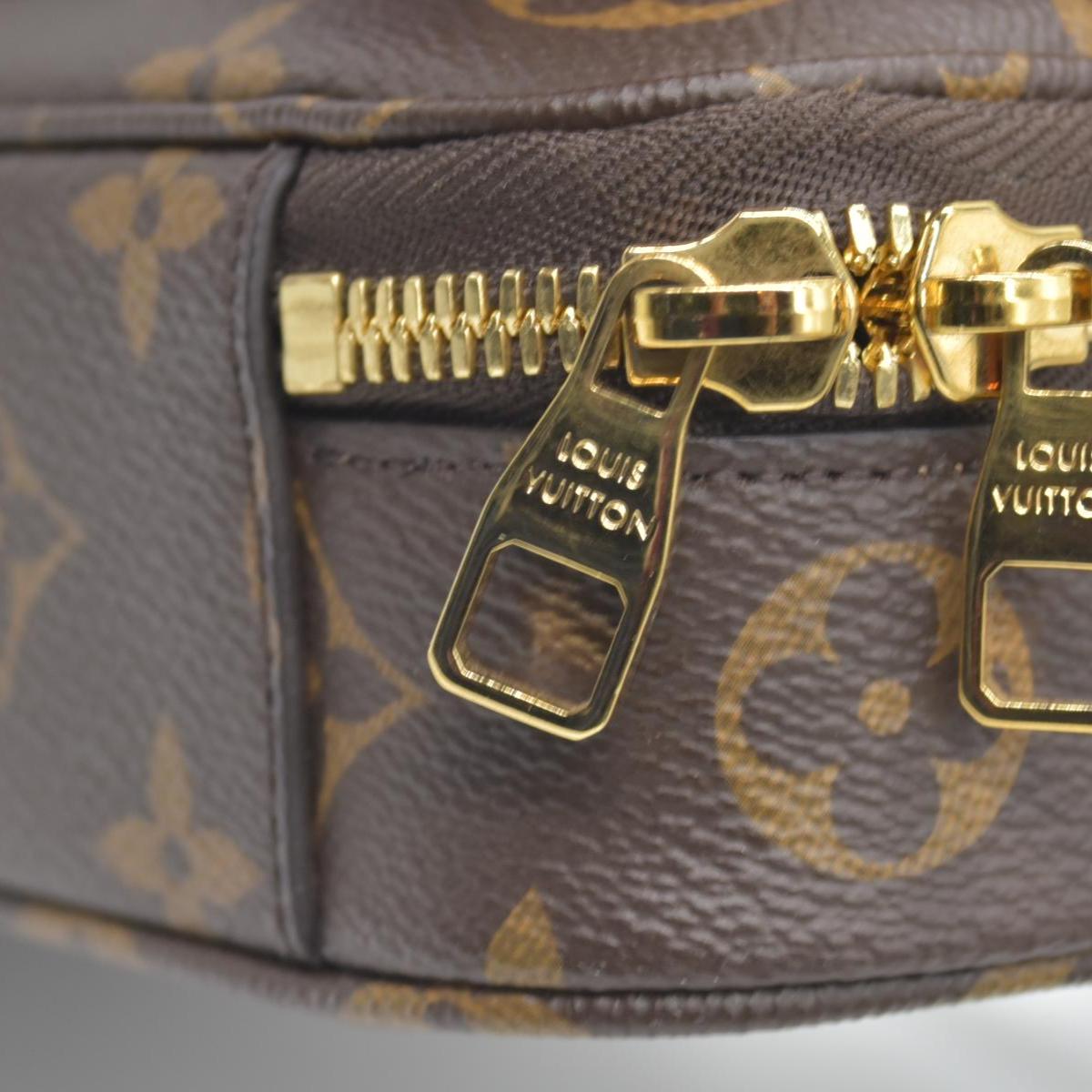 $3300 Louis Vuitton Monogram Utility Crossbody RFID