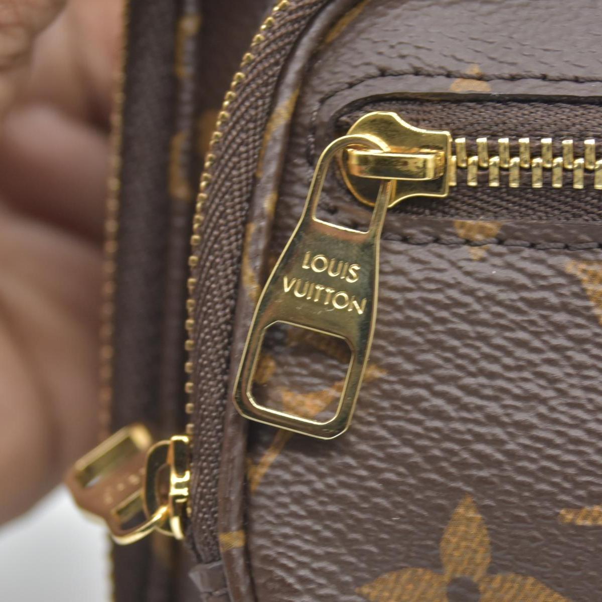 $3300 Louis Vuitton Monogram Utility Crossbody RFID