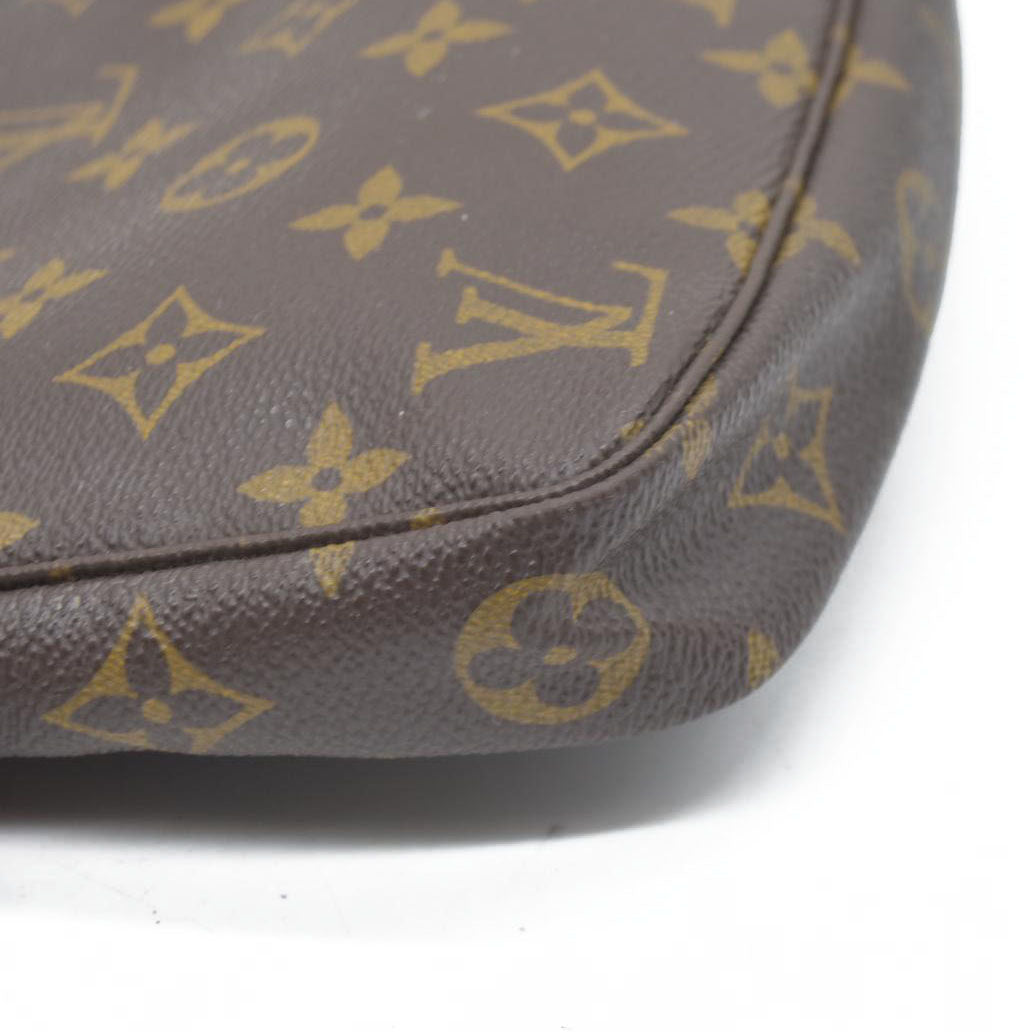 Louis Vuitton Monogram Pochette Accessories VI0050
